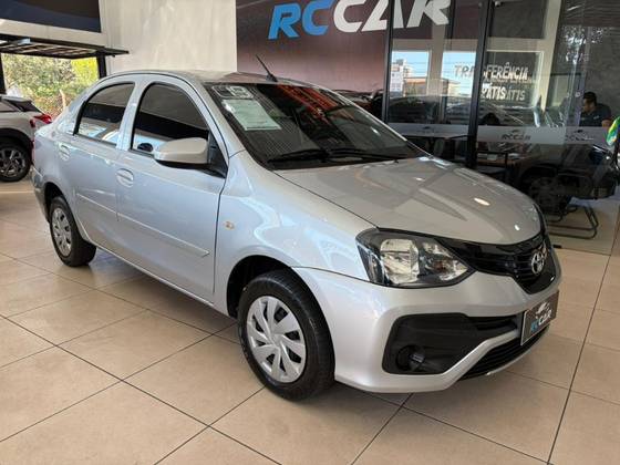 TOYOTA ETIOS 1.5 X PLUS SEDAN 16V FLEX 4P MANUAL TOYOTA ETIOS 1.5 X PLUS SEDAN 16V FLEX 4P MANUAL